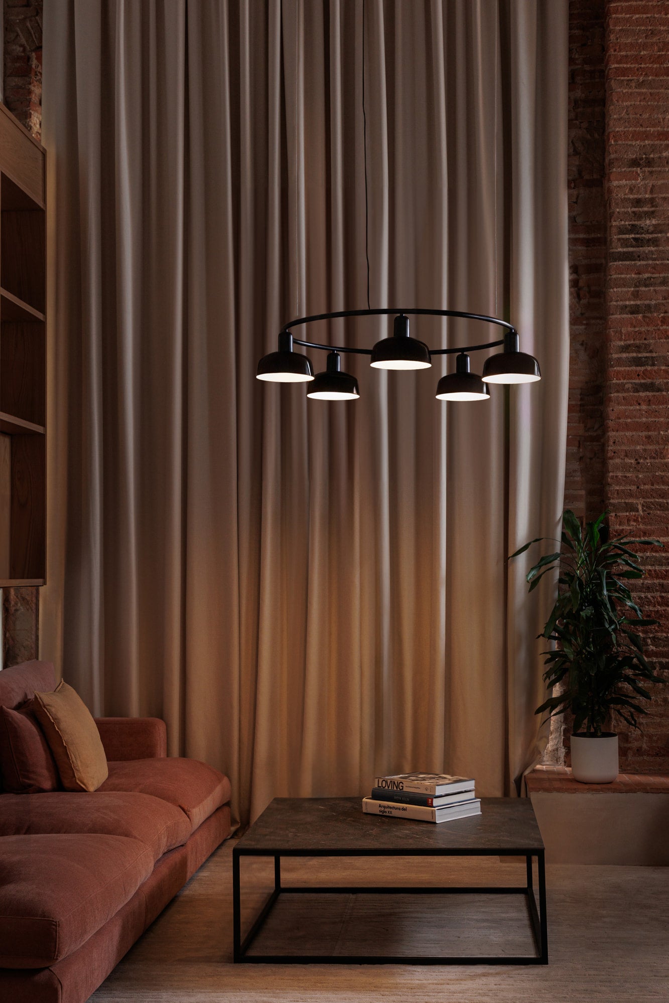 TATAWIN S Black glass circular